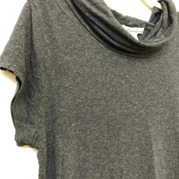 Kenneth Cole Women’s Dark Gray M Short-sleeve Lightweight Turtleneck Tunic - Picture 4 of 5